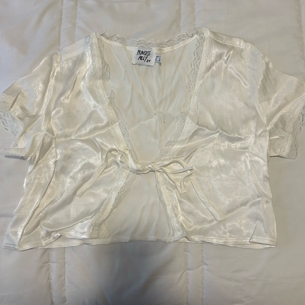 PRINCESS POLLY white lace top